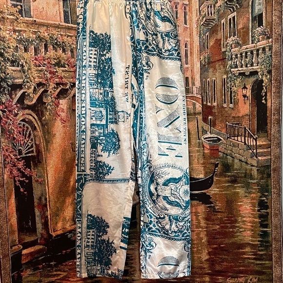 Elegant Satin Currency Print Pajama Set - Picture 5 of 5